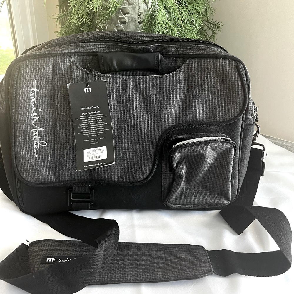 Travis Mathew’s Messenger (Laptop) Bag